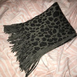 grey leopard print fringe scarf